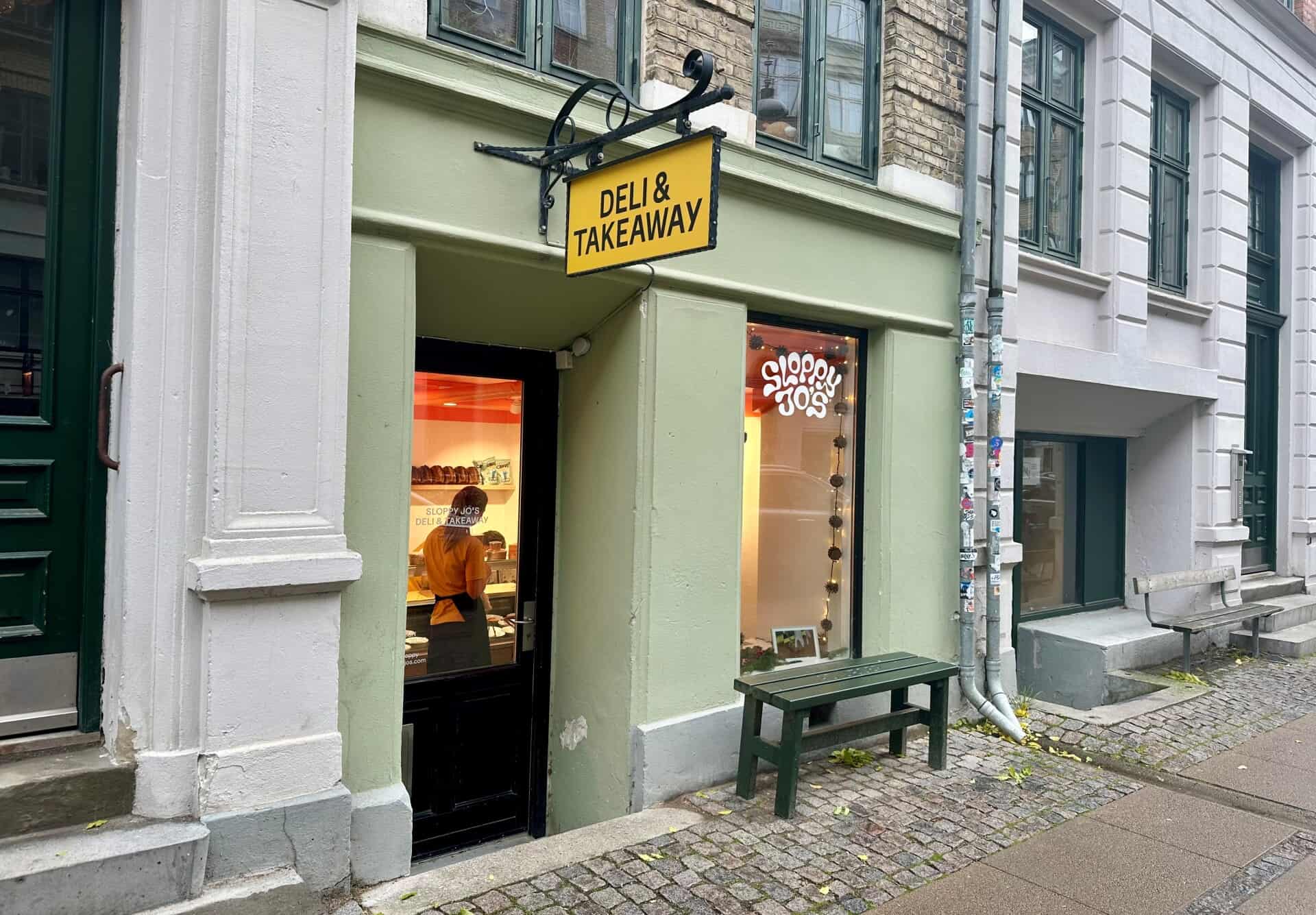 The Sloppy Jo's deli facade on Jægersborggade