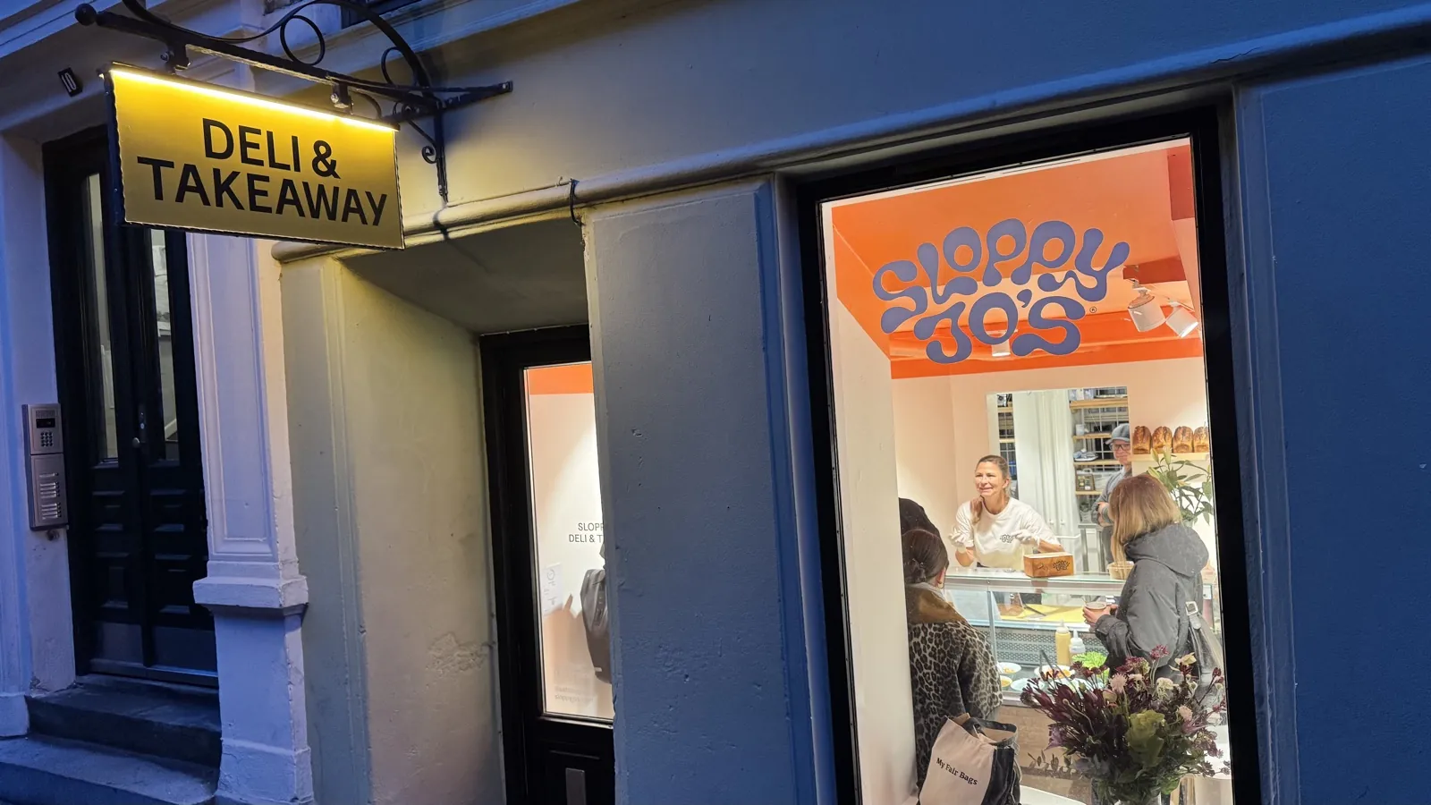 Deli & Takeaway